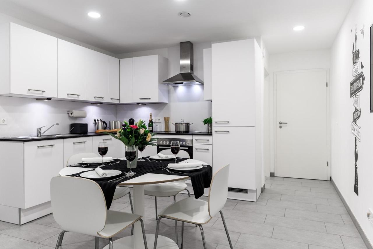 Auszeit Westend: Lakeside Retreat With 4 Bedrooms And Free Parking *